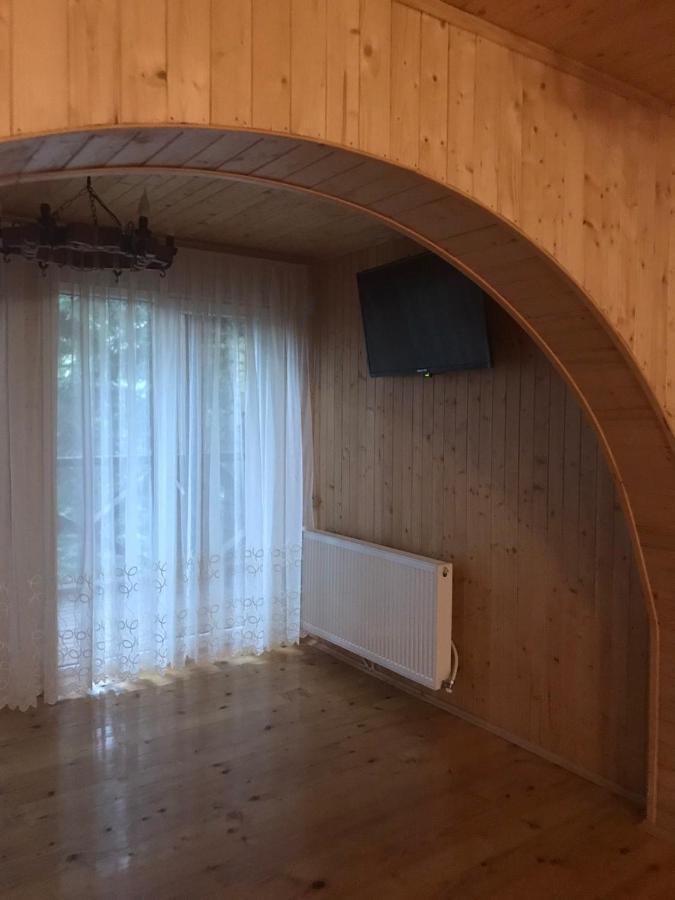 Ялинка Villa Мигово Екстериор снимка