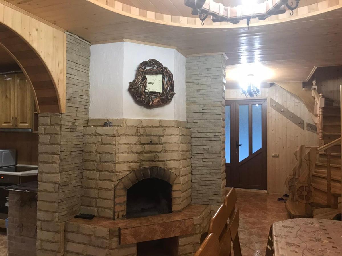 Ялинка Villa Мигово Екстериор снимка