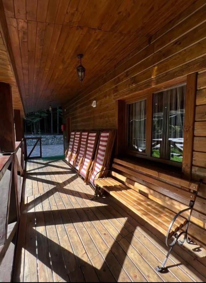 Ялинка Villa Мигово Екстериор снимка