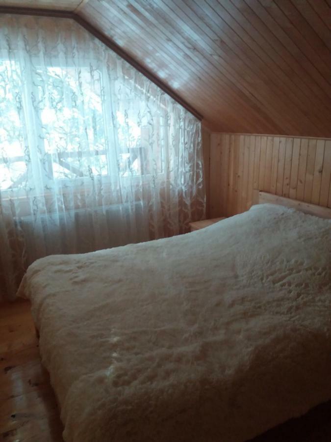 Ялинка Villa Мигово Екстериор снимка
